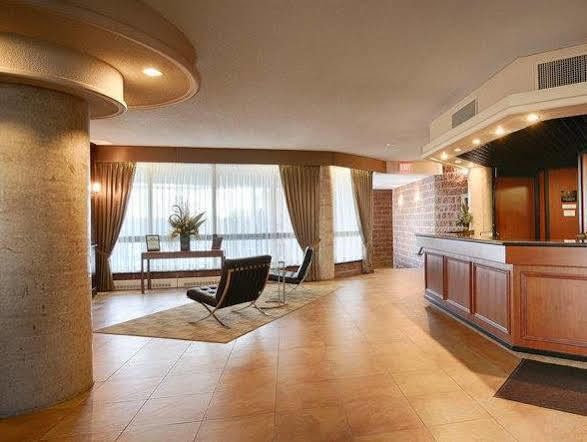 Royal Brock Hotel グエルフ エクステリア 写真