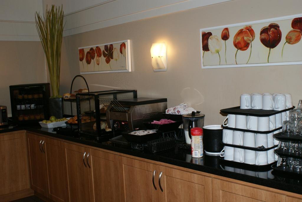 Royal Brock Hotel グエルフ エクステリア 写真